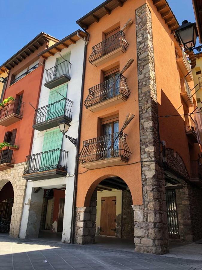 Apartamento Con Encanto El Pont de Suert Exteriör bild